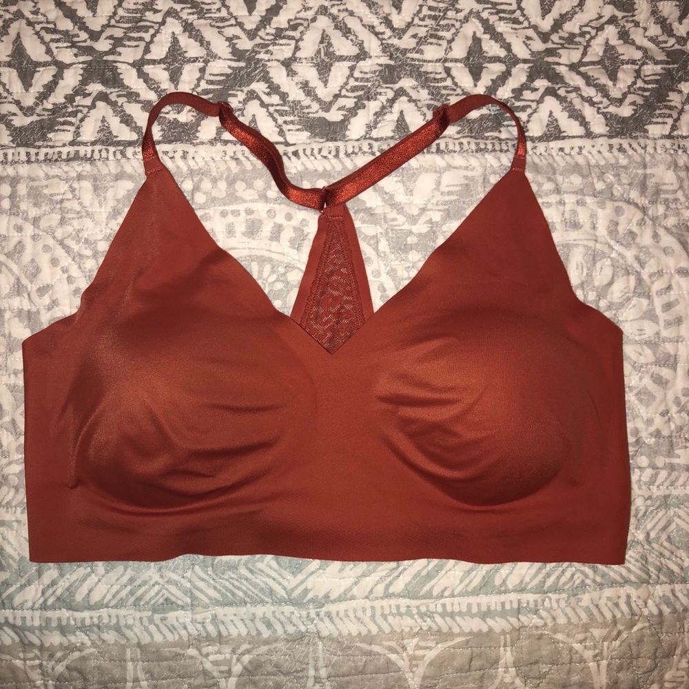 VS Naked Racerback Bralette